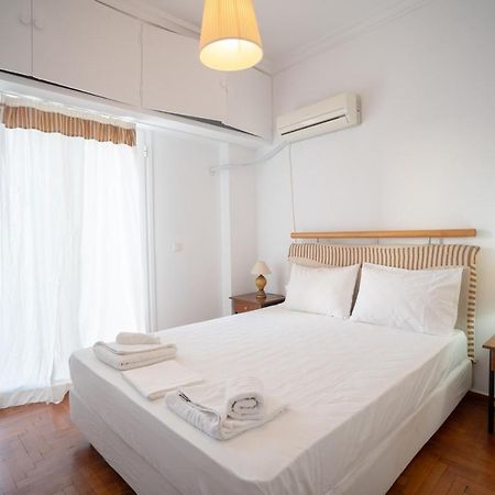 Dimotiko Theatro Metro St. 1 Bedroom 4 Pers. Flat พีเรียส ภายนอก รูปภาพ